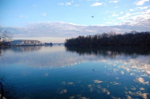 Potomac River Near Georgetown by miamabanta at flickr